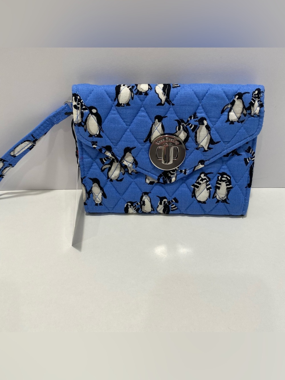 Vera Bradley Turn Lock Wristlet Wallet NWT Playful Penguins Blue